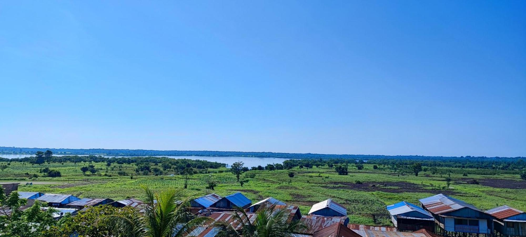 Flying Dog Hostel Iquitos Bagian luar foto