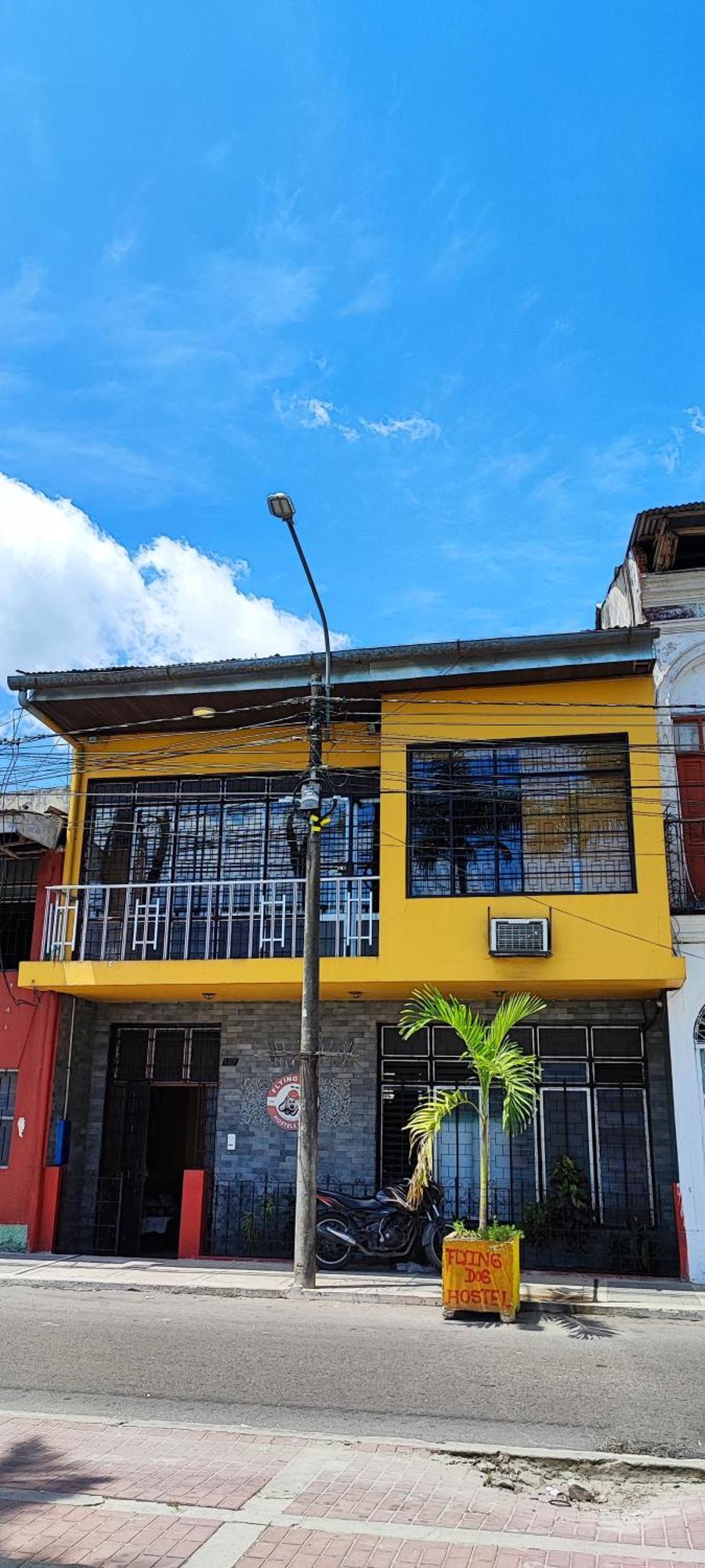 Flying Dog Hostel Iquitos Bagian luar foto