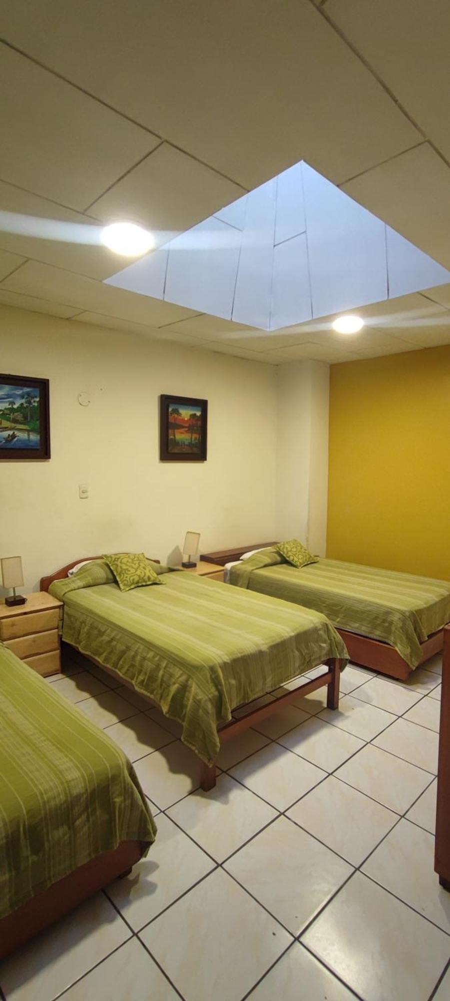 Flying Dog Hostel Iquitos Bagian luar foto