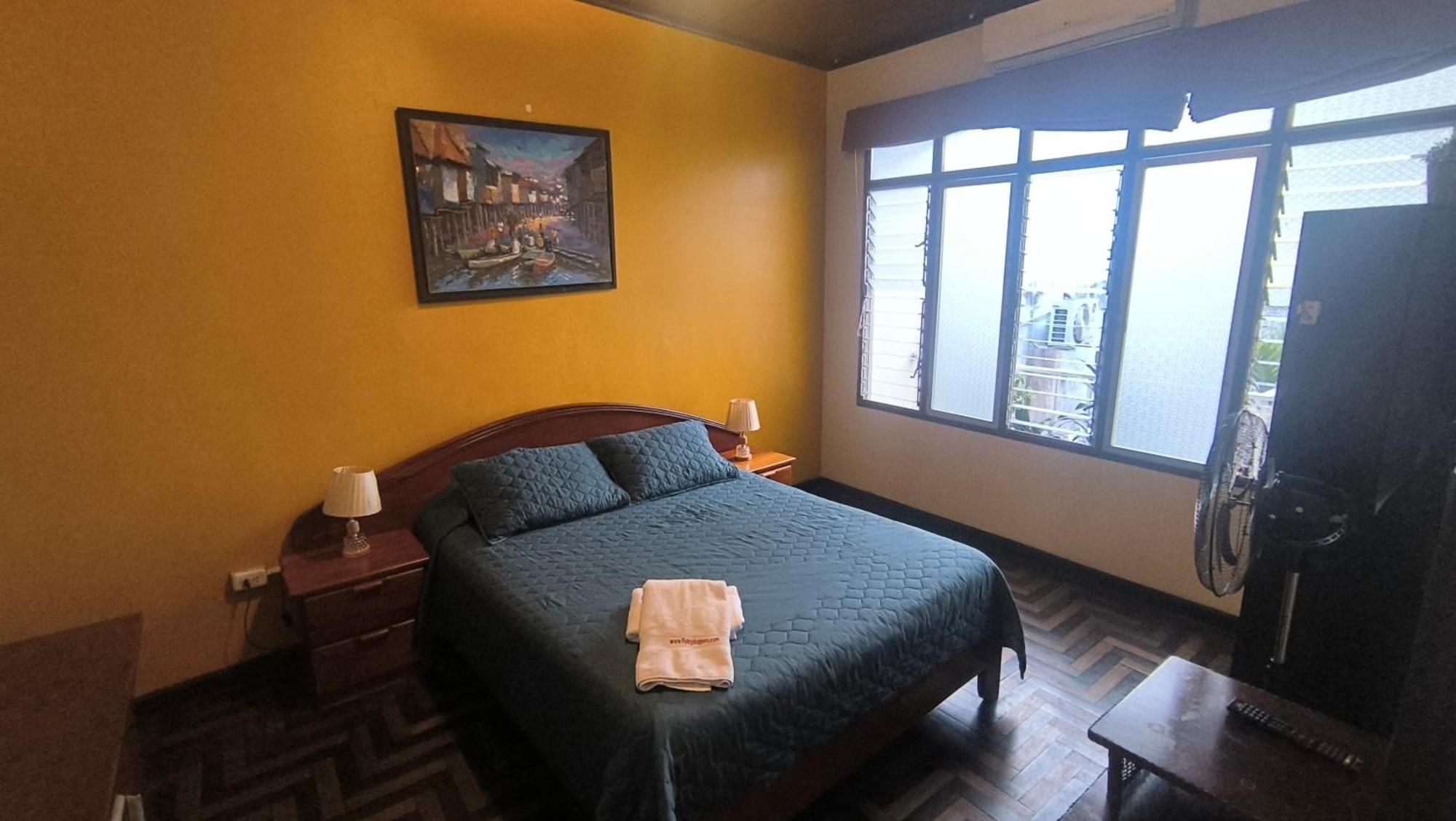 Flying Dog Hostel Iquitos Bagian luar foto